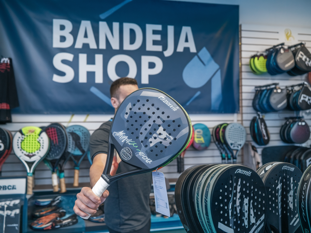 Acheter la padel raquette idéale chez Bandeja Shop: marques et conseils